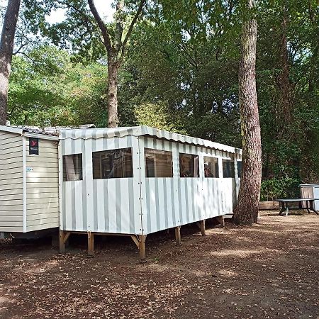 Mobil-Home Tout Confort A 300M De L'Ocean Сен-Бревен-ле-Пен Екстериор снимка