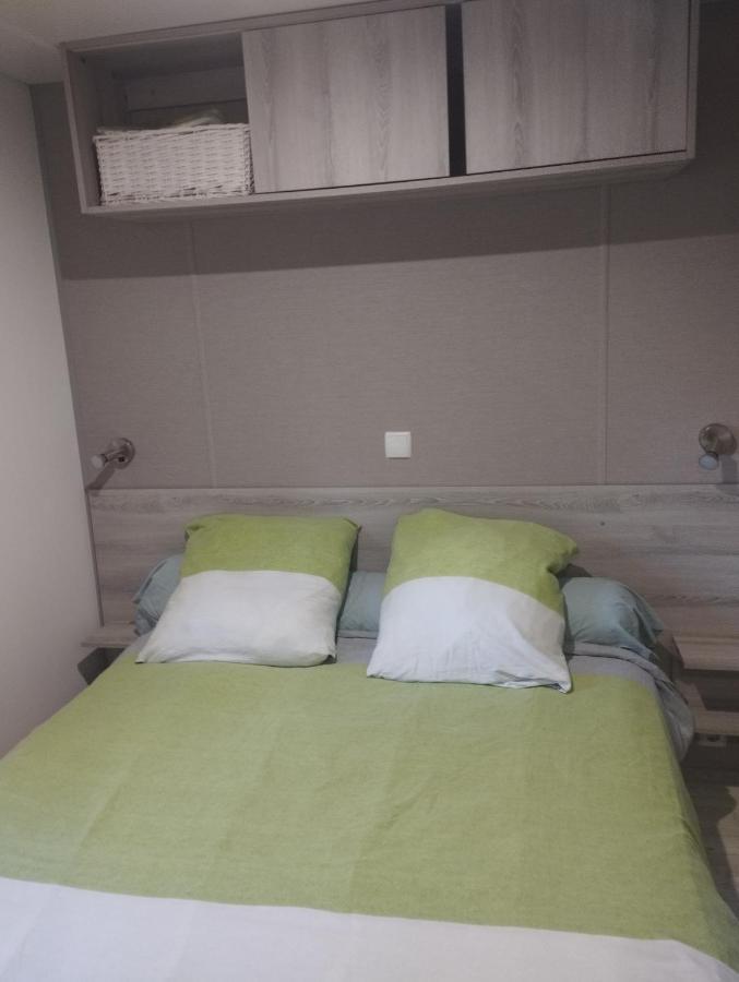 Mobil-Home Tout Confort A 300M De L'Ocean Сен-Бревен-ле-Пен Екстериор снимка